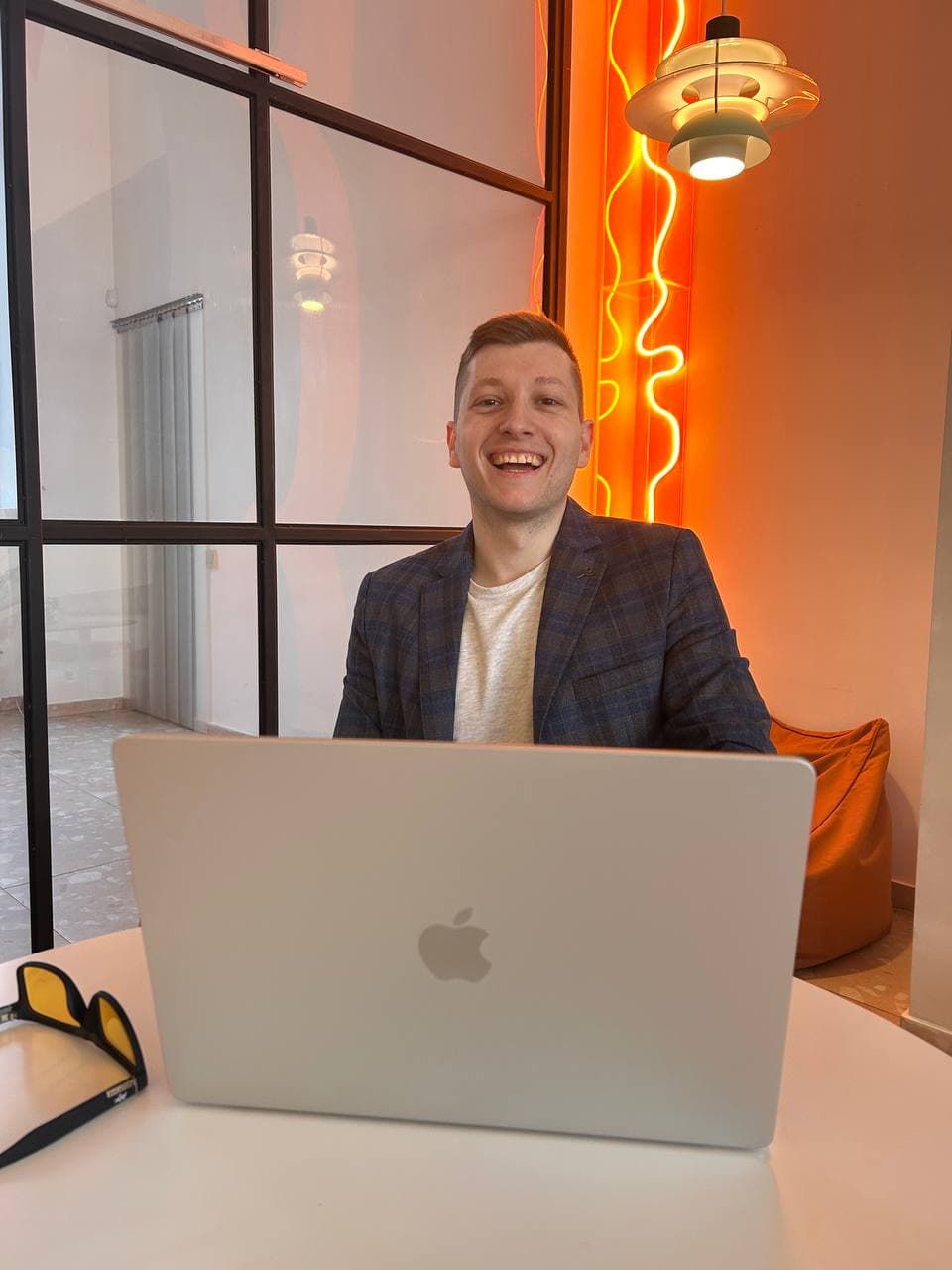 Александр Кубарев — основатель AI.STUDIO